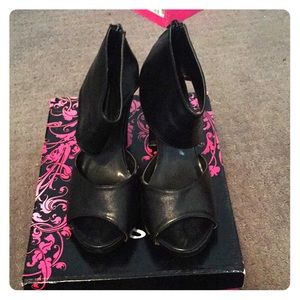 Black heels